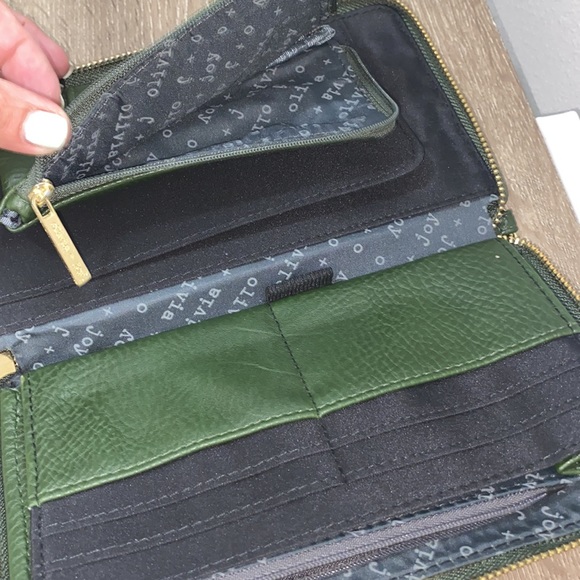 Olivia + Joy wristlet - Picture 6 of 7